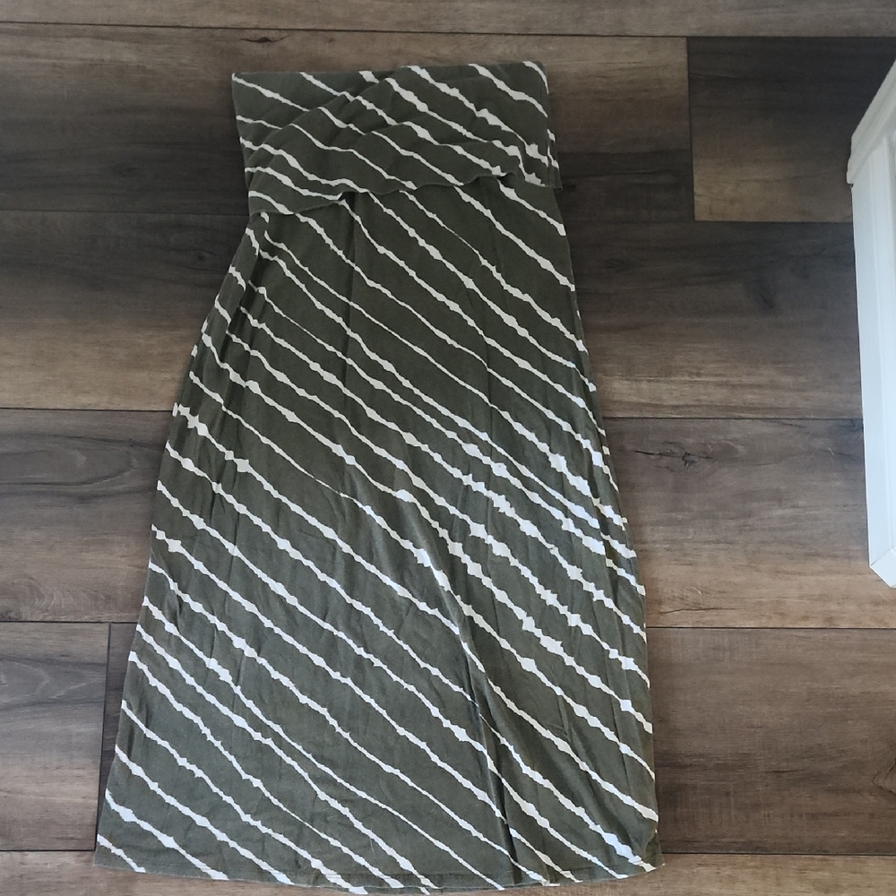 Green and White Long Skirt